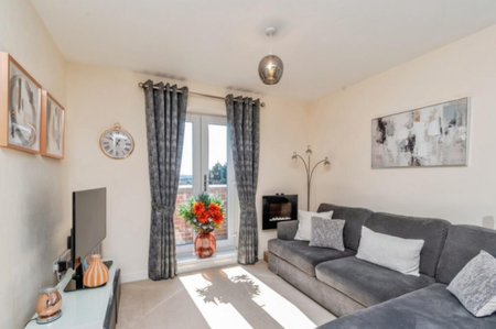 Chestnut Street, WS5, Property for rent - Photo 4