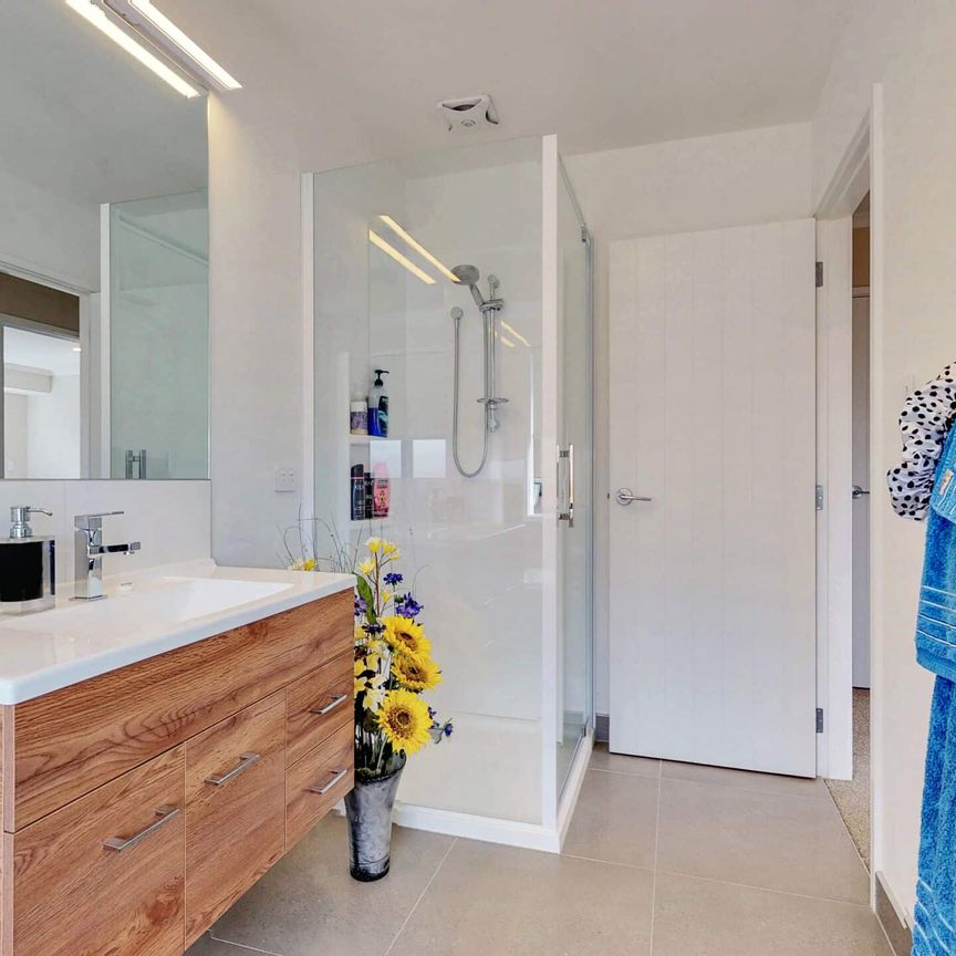 5 Awataha Crescent, Pyes Pa - Photo 1