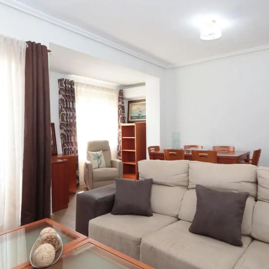 Piso de alquiler en Calle Tirso de Molina, San Ginés - Photo 1