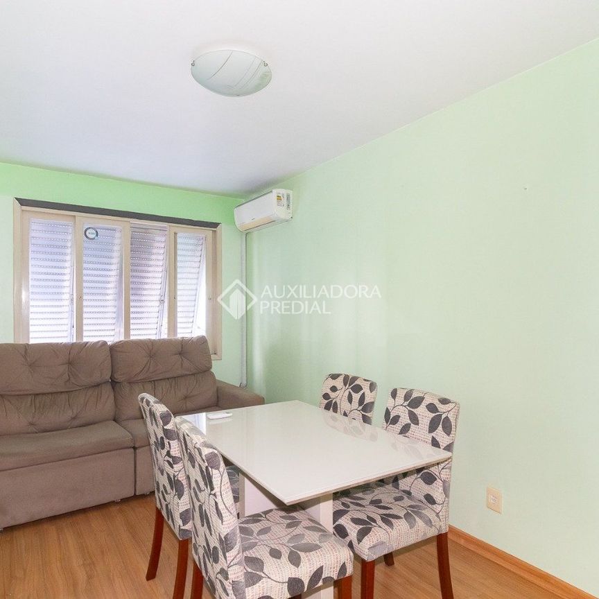 Apartamento com 1 quarto e 42m² para alugar em Menino Deus, Porto Alegre. - Photo 1