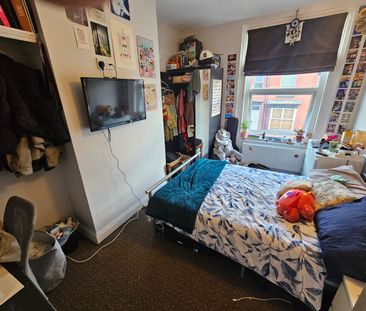 3 Bed - 14 Norwood Place, Hyde Park, Leeds - LS6 1DY - Student - Photo 4