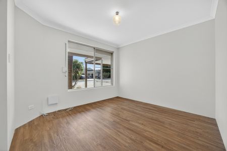 CHECK THIS NEW LISTING OUT! - Photo 5