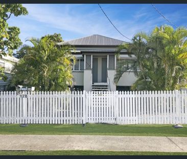 2/120 Denison Street, Rockhampton City, Qld 4700 - Photo 1