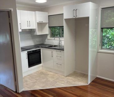 "Stylish, quiet, and close to everything." - Photo 3