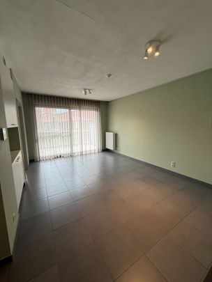 Instapklare gelijkvloerse assistentiewoning in het centrum van Meeuwen. - Photo 1