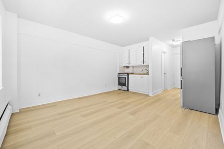 1900 Av. Lincoln, #24 - Photo 3