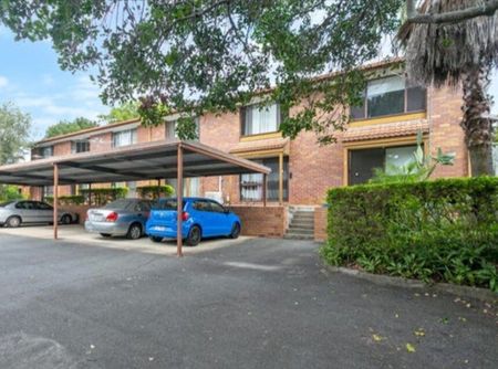 Woodridge - Photo 2