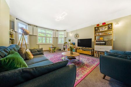 3 bedroom maisonette to rent - Photo 2