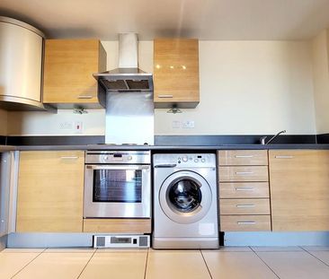 2 bedroom apartment to rent - Photo 4