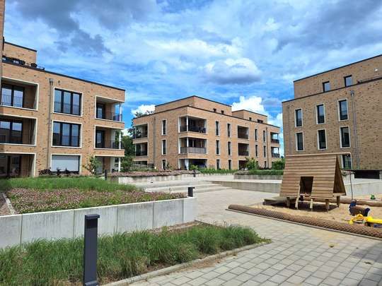 Erstbezug: 2-Zi. Whg mit sonniger Loggia und Balkon - Foto 1