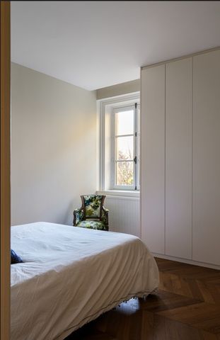 Location Appartement 4 pièces Meublé 101m² FONTAINES SUR SAONE 69270 - Photo 4