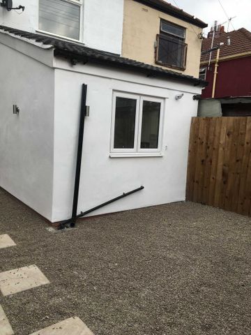 1 bedroom property to rent - Photo 5