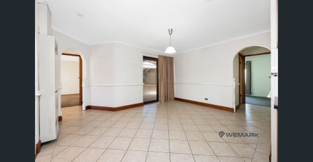 Modern Comfort Meets Suburban Charm! – 19 Crosby Way, Paralowie 🏡 - Photo 3