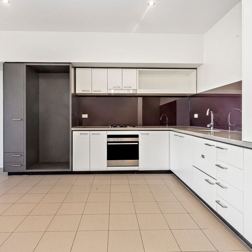 Stylish 2-Bedroom Apartment in Prime Prahran Location - Photo 1