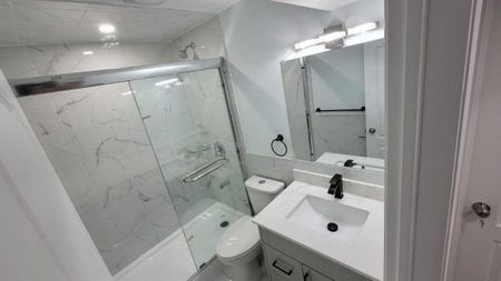 For Lease - 12 Wilsongary Circle, Ajax, Ontario - Photo 4