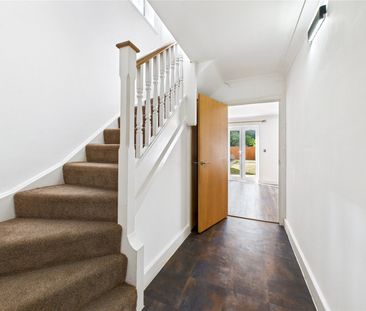 New Farm Road, Stanway, Colchester, CO3 0PG - Photo 1