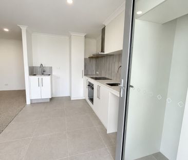 Modern, Brand-New Studio with Private Courtyard near Eden Beach! - Photo 4