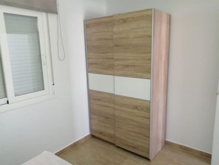 Piso de alquiler en Carrer de Creta, 80, Monte y Mar - Photo 2