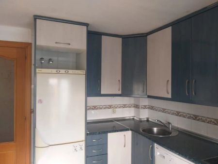 Apartamento de alquiler en Travesía Noria, Zona Renfe - Photo 5