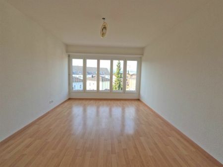 Geräumige und helle 4 Zimmer Wohnung in Zentrumsnähe. Ohne Balkon - Photo 5