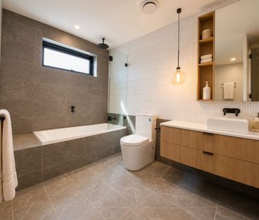 Luxury Two-Bedroom apartment - Photo 5