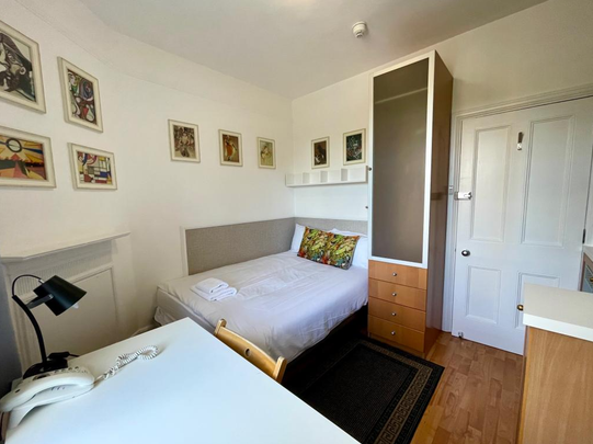 BILLS INCLUDED - Stylish Single Studio in Hammersmith, London W6 - Photo 1