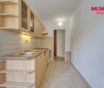 Pronájem bytu 2+1 56 m², Smrková 966, Plzeň Doubravka - Photo 2