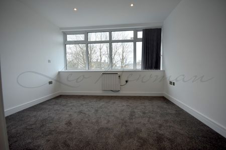 Coronation Road, Basingstoke, RG21 - Photo 2