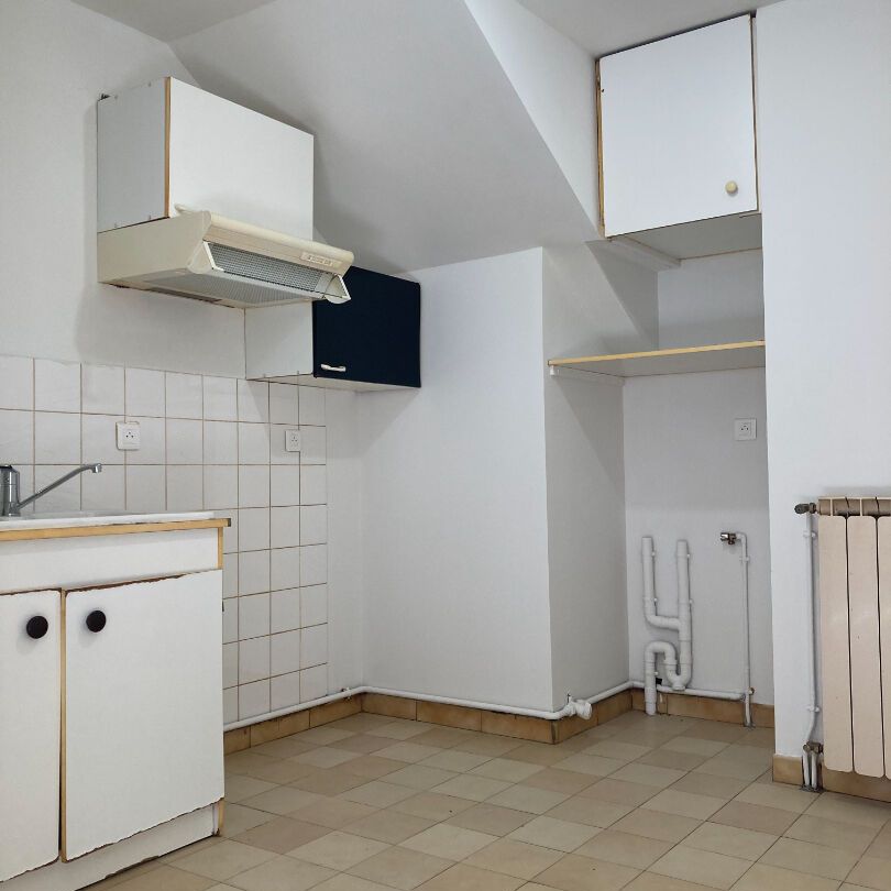 Location Appartement 4 pièces 76m² - Photo 1