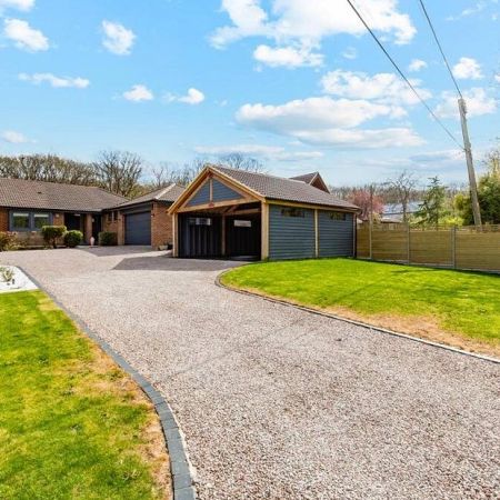 Radfall Ride, Whitstable, CT5 3EW, Kent - Photo 4