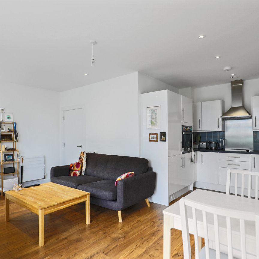 30 River Gardens Walk, Greenwich, SE10, London - Photo 1