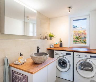 Wunderschön renovierte Wohnung im grossen Stil - Photo 2