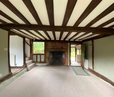 Bank House - Photo 1