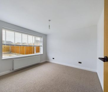 2 bedroom bungalow to rent - Photo 3