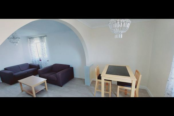 3 Bed Flat, Cornhill Drive, AB16 - Photo 1