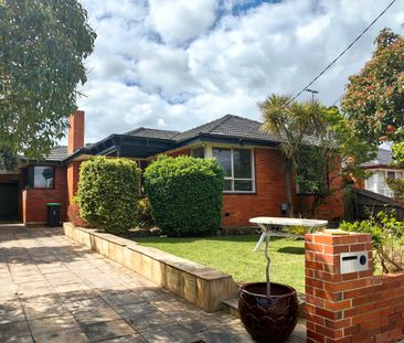 33 Cleary Court, Clayton South VIC 3169 - House For Rent | Domain - Photo 2