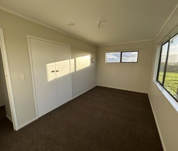 Rural Life in Rotoorangi - Photo 3