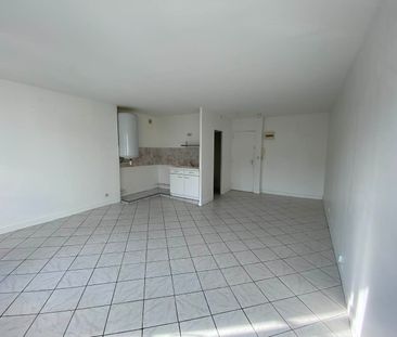 Location Appartement 1 pièce 31m² - Photo 5