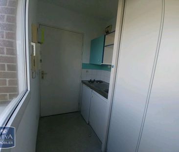 Location Appartement 1 pièce 17m² LILLE 59000 - Photo 3