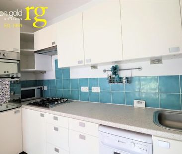 2 bedroom ground floor flat to rent - Photo 4