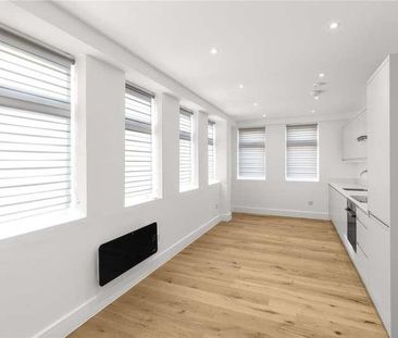 London Road, Sittingbourne, Kent, ME10 - Photo 4