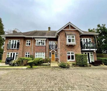 Beaufoys Avenue, Ferndown, BH22 - Photo 1