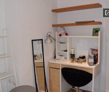 Cozy room in 3-bedroom apartment in Downtown, Dublin - Photo 6