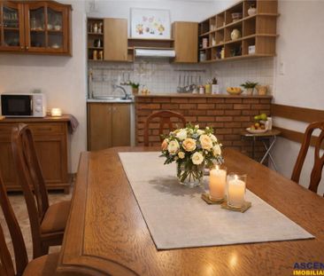Vila cu 5 camere si garaj propriu, Centrul Istoric Drumul P - Photo 6
