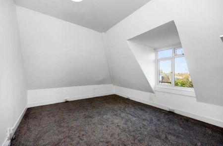 Studio Flat, Tisbury Road, BN3 - Photo 3