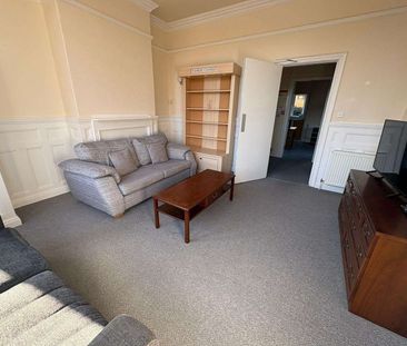 En-suite rooms in quiet, homely shared house Room 2 - Photo 1