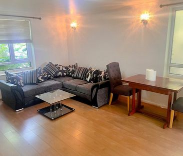 2 Bed Flat, Brighton Court, M14 - Photo 2
