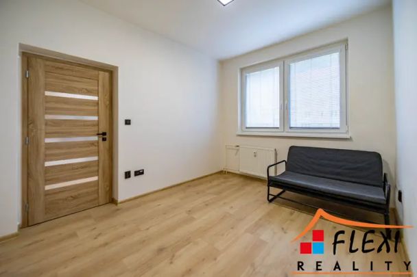 Pronájem zrekonstruovaného bytu 3+kk s lodžií, 62 m - Photo 1