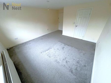 5 bedroom semi-detached house to rent - Photo 2