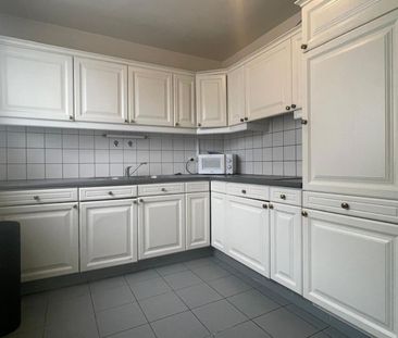 Appartement met 2 slaapkamers en klein terras - Photo 5